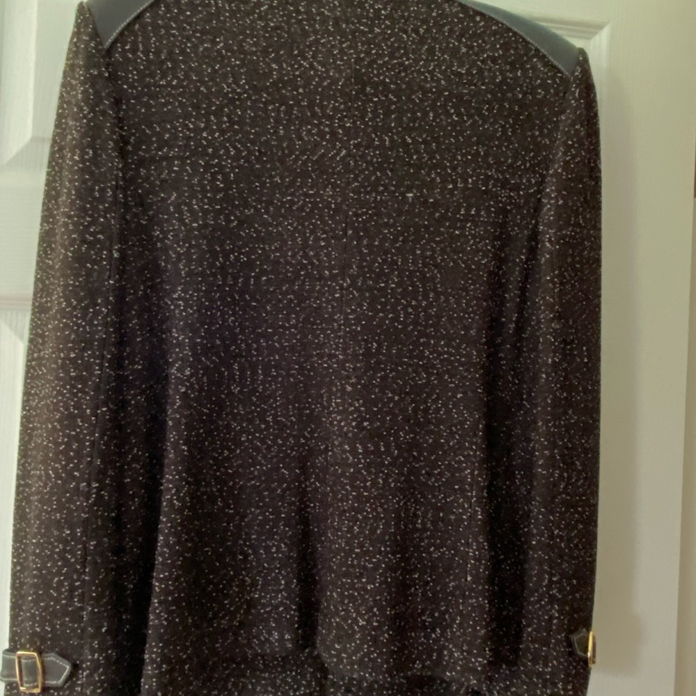 Jacket and blouse - Picture 5 of 6